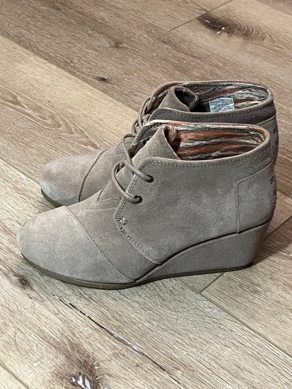 Toms - Taupe Suede Lace-Up Wedge Ankle Boots, Great Condition! Size 8.